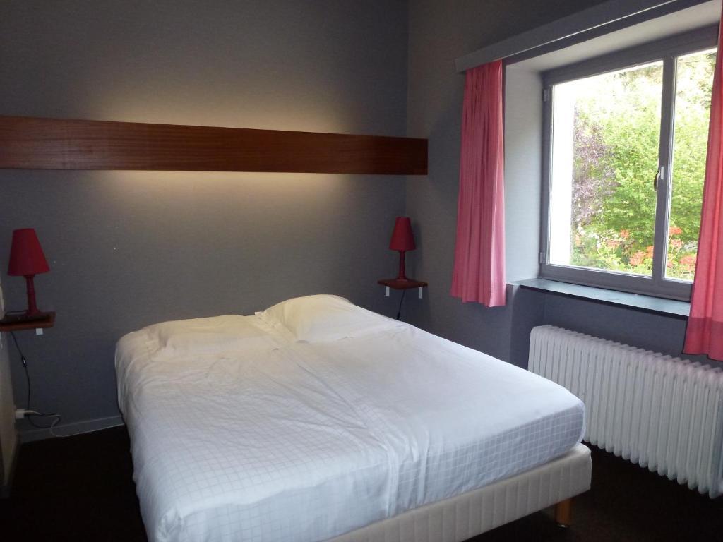 Hotel Le Martin Pecheur Fauvillers Quarto foto